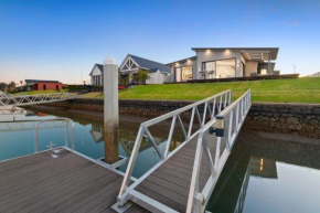 Whitianga Waterfront Retreat